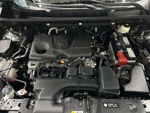 Used 2023 Toyota RAV4 XLE Premium AWD/4WD image 31
