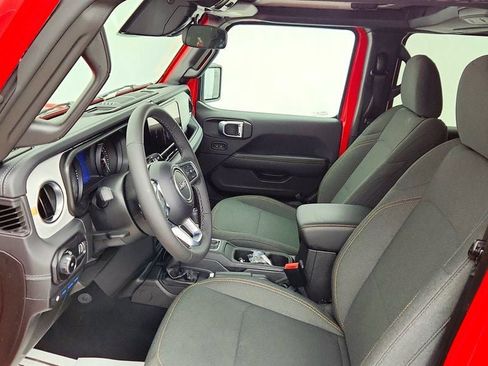 Used 2025 Jeep Wrangler Unlimited Sahara w/ Safety Group image 20