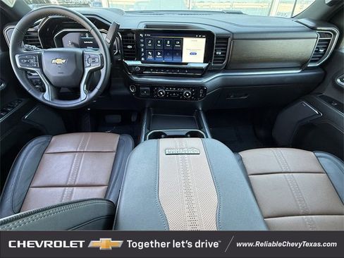 Certified 2025 Chevrolet Silverado 2500 High Country w/ Technology Package image 11