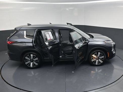 Used 2025 Mitsubishi Outlander SE AWD/4WD image 22