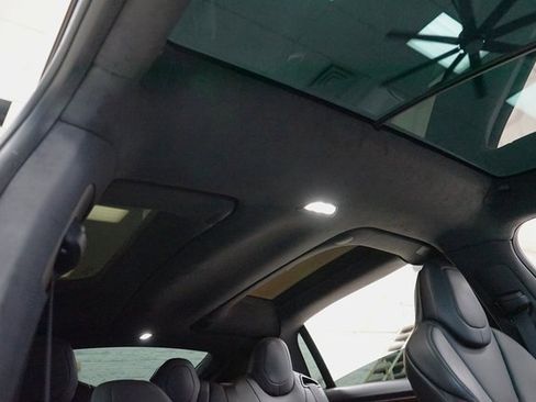 Used 2020 Tesla Model X Long Range image 49