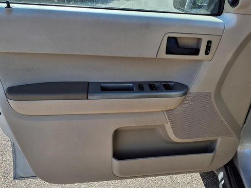 Used 2008 Ford Escape XLT FWD image 12
