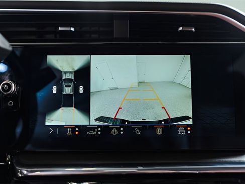 Used 2024 GMC Sierra 2500 Denali Ultimate w/ LPO, GMC Protection Package image 16