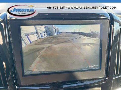 Used 2019 Chevrolet Traverse LT image 14