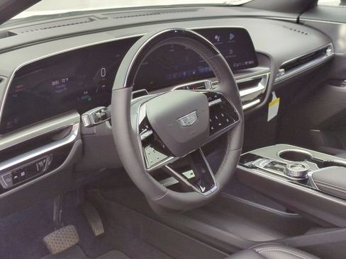 Certified 2024 Cadillac Lyriq Tech w/ Driver Assist Package AWD/4WD image 9