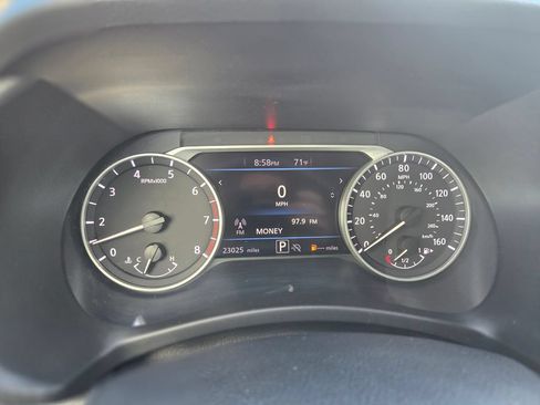 Used 2024 Nissan Sentra SV FWD image 21