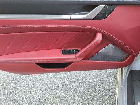 Used 2022 Porsche 911 Turbo S image 21