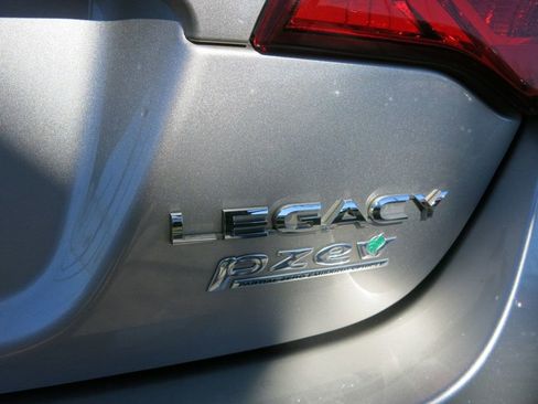 Used 2017 Subaru Legacy 2.5i w/ Alloy Wheel Package image 10