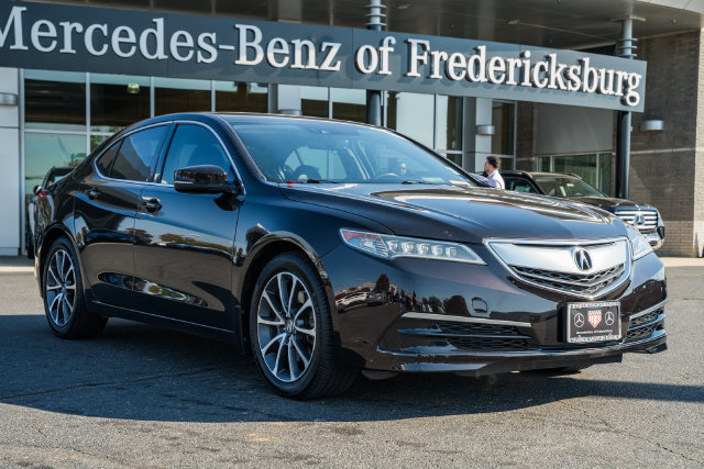 Used 2016 Acura TLX w/ Technology Package FWD image 1