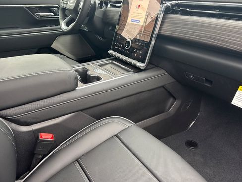 New 2025 GMC Sierra EV Denali image 13