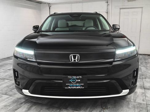 Used 2025 Honda Prologue Touring image 2