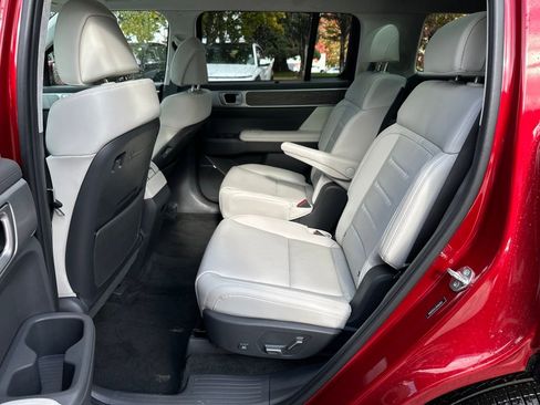 Used 2024 Hyundai Santa Fe Calligraphy image 16