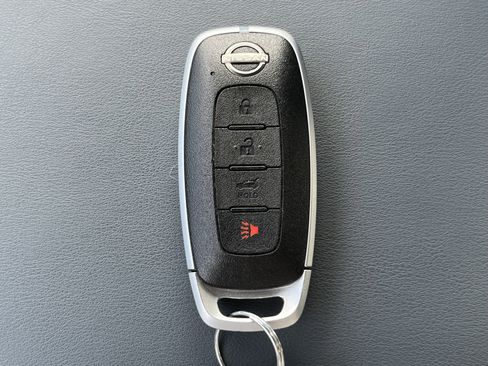 Used 2024 Nissan Ariya AWD image 34