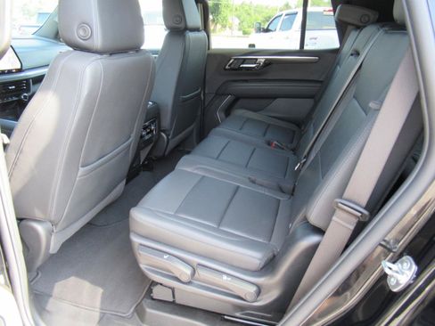 Used 2025 Chevrolet Tahoe LT AWD/4WD image 34