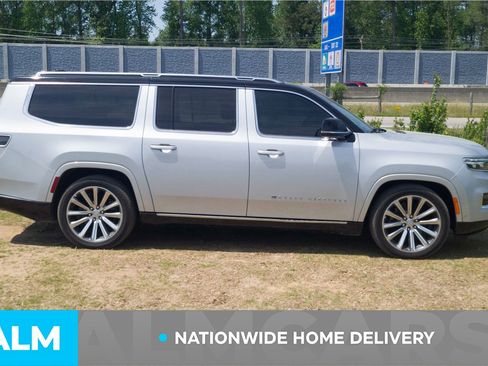 Used 2023 Jeep Grand Wagoneer L Series II AWD/4WD image 5