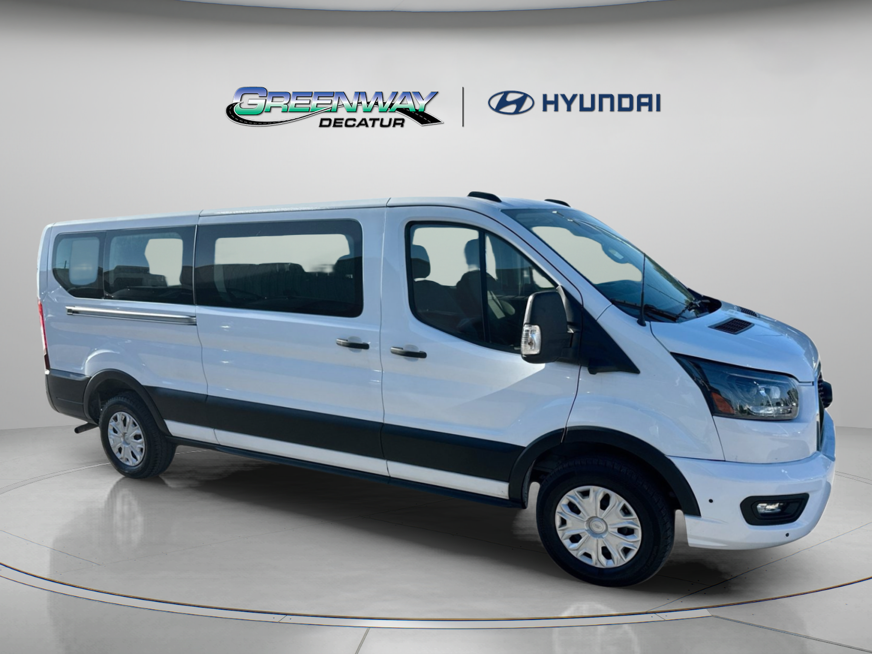 Used 2026 Ford Transit 350 XLT RWD image 5