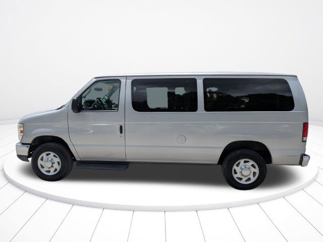 Used 2014 Ford E-350 and Econoline 350 XLT RWD image 7
