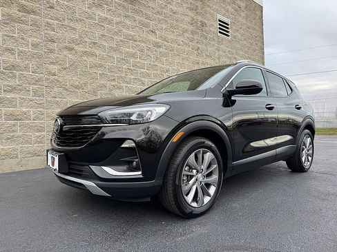 Used 2023 Buick Encore GX Essence w/ Experience Buick Package image 6