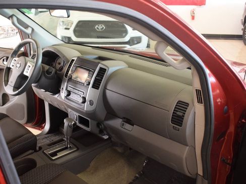 Used 2015 Nissan Frontier Desert Runner RWD image 48