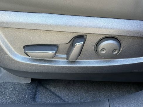 New 2025 INFINITI QX50 Luxe image 12