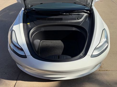 Used 2018 Tesla Model 3 Long Range AWD/4WD image 21
