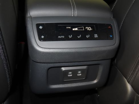 New 2026 Nissan Pathfinder SL AWD/4WD image 24