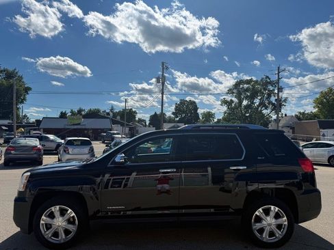 Used 2017 GMC Terrain SLT AWD/4WD image 2