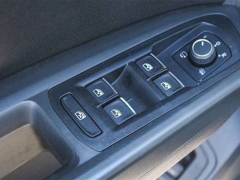 Used 2018 Volkswagen Atlas SEL Premium image 26