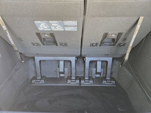 New 2026 Kia Carnival FWD image 25