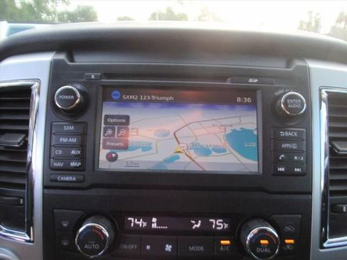 Used 2018 Nissan Titan SV w/ SV Convenience Package image 24