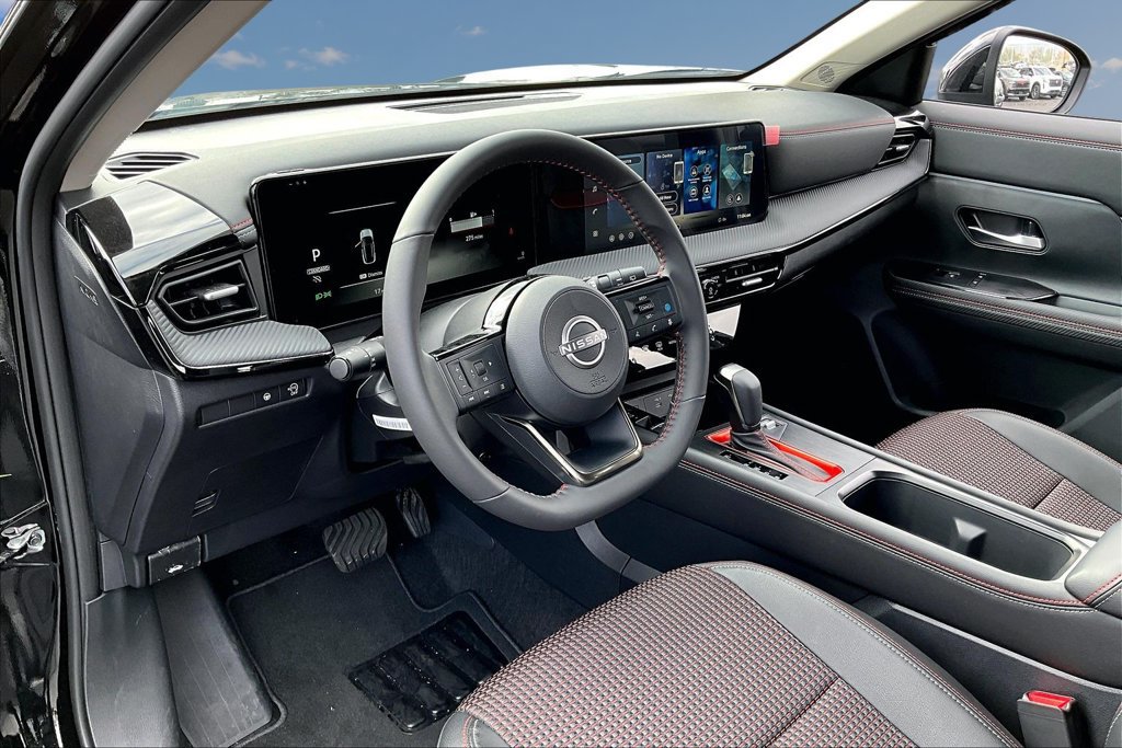 New 2026 Nissan Kicks SR FWD image 7