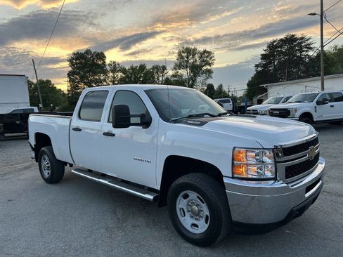 Used 2014 Chevrolet Silverado 2500 W/T w/ LPO, Protection Package image 4