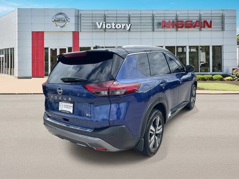 Certified 2023 Nissan Rogue SL w/ SL Premium Package FWD image 3