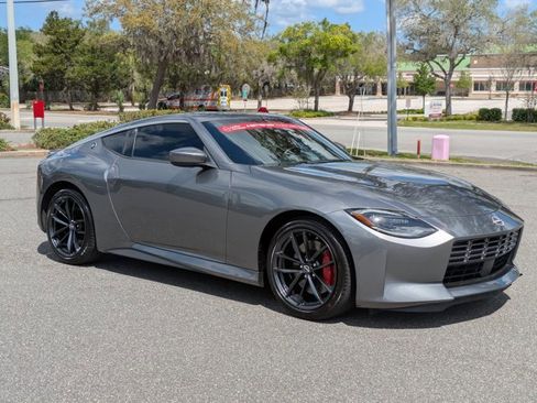 Certified 2025 Nissan Z Performance w/ Floor Mat Package RWD image 2
