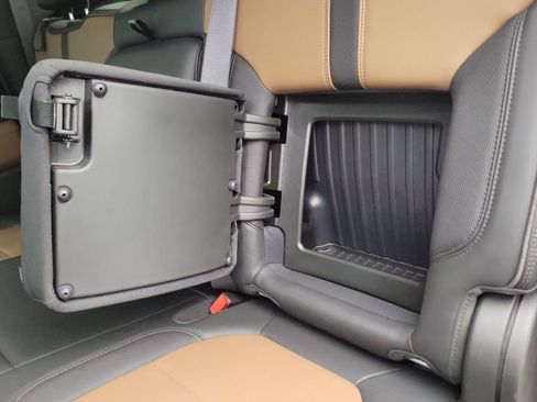 Used 2020 Chevrolet Silverado 2500 High Country image 31