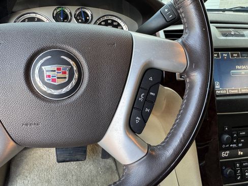 Used 2012 Cadillac Escalade 4WD Hybrid image 20