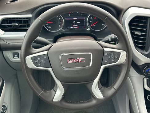 Used 2023 GMC Acadia SLT FWD image 25