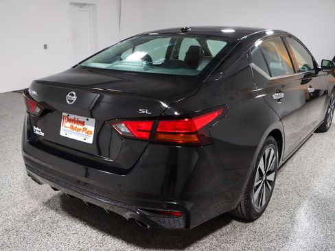 Used 2019 Nissan Altima 2.5 SL FWD image 7