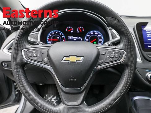 Used 2024 Chevrolet Malibu LT image 10