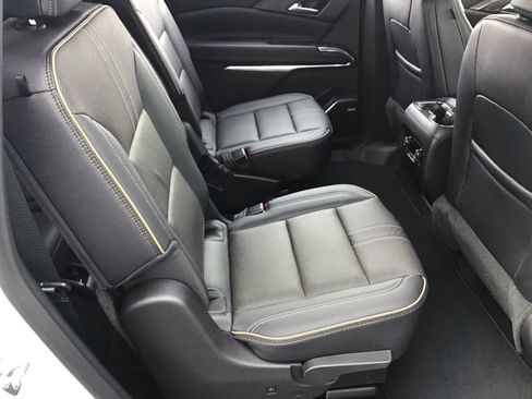 New 2026 Chevrolet Traverse High Country image 17