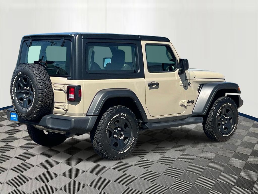 Used 2022 Jeep Wrangler Sport AWD/4WD image 4