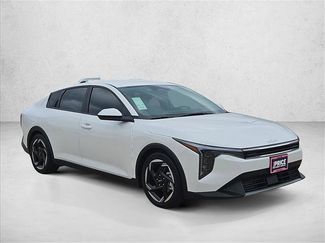 Used 2025 Kia K4 EX FWD video 3