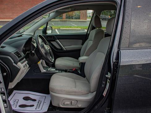 Used 2015 Subaru Forester 2.5i Premium AWD/4WD image 13