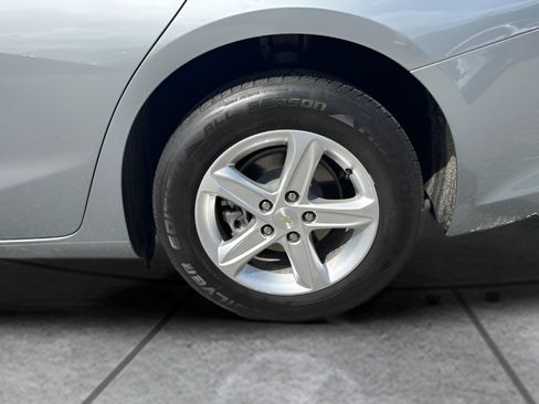 Used 2024 Chevrolet Malibu LS FWD image 18