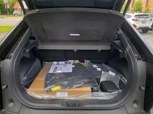 New 2026 Subaru Uncharted AWD image 5