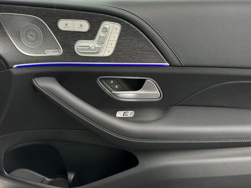 New 2026 Mercedes-Benz GLS 450 4MATIC image 33