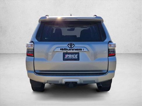 Used 2023 Toyota 4Runner SR5 Premium w/ Moonroof Package RWD image 7