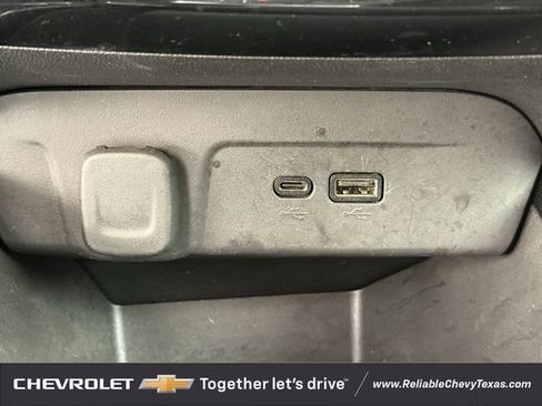 Used 2024 Chevrolet Trax LT w/ Driver Confidence Package FWD image 21