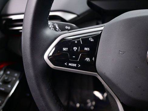 Used 2023 Volkswagen ID.4 Pro S Plus image 18