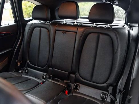 Used 2019 BMW X1 sDrive28i image 16